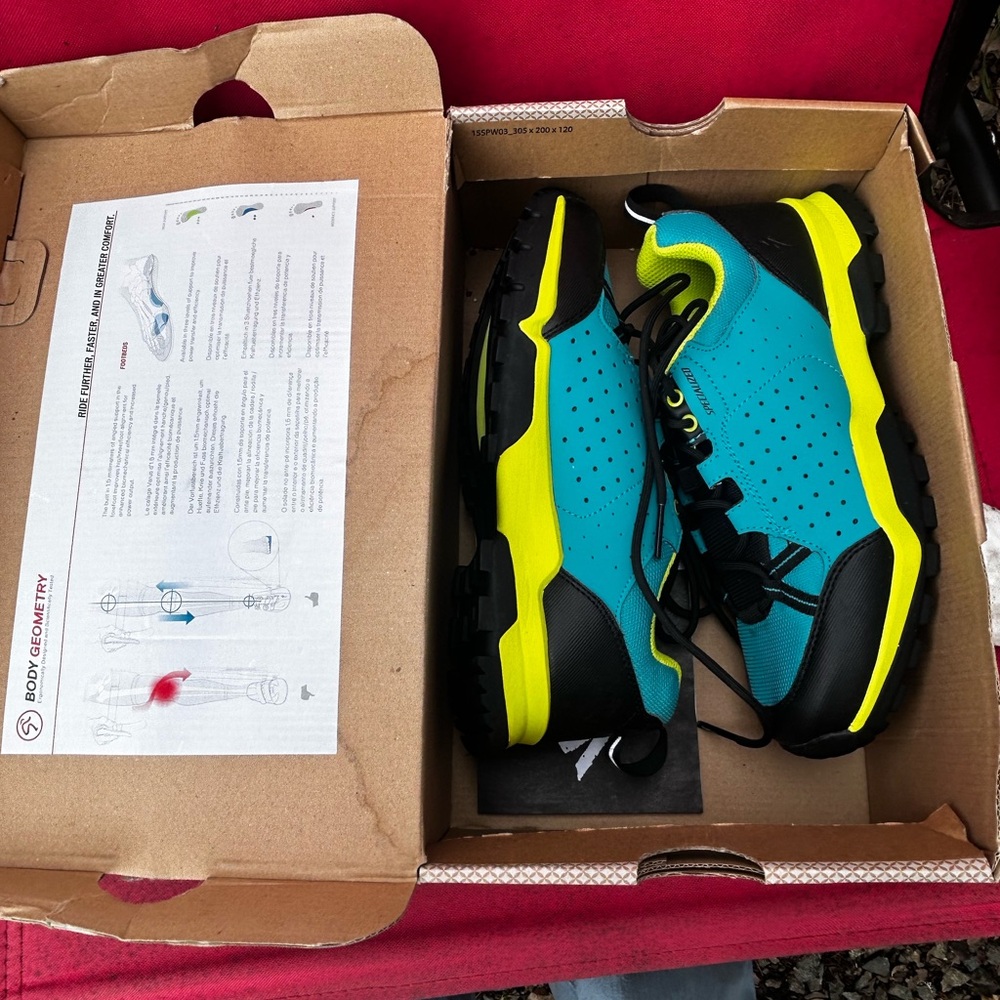 Specialized Blue and Yellow bike Shoes